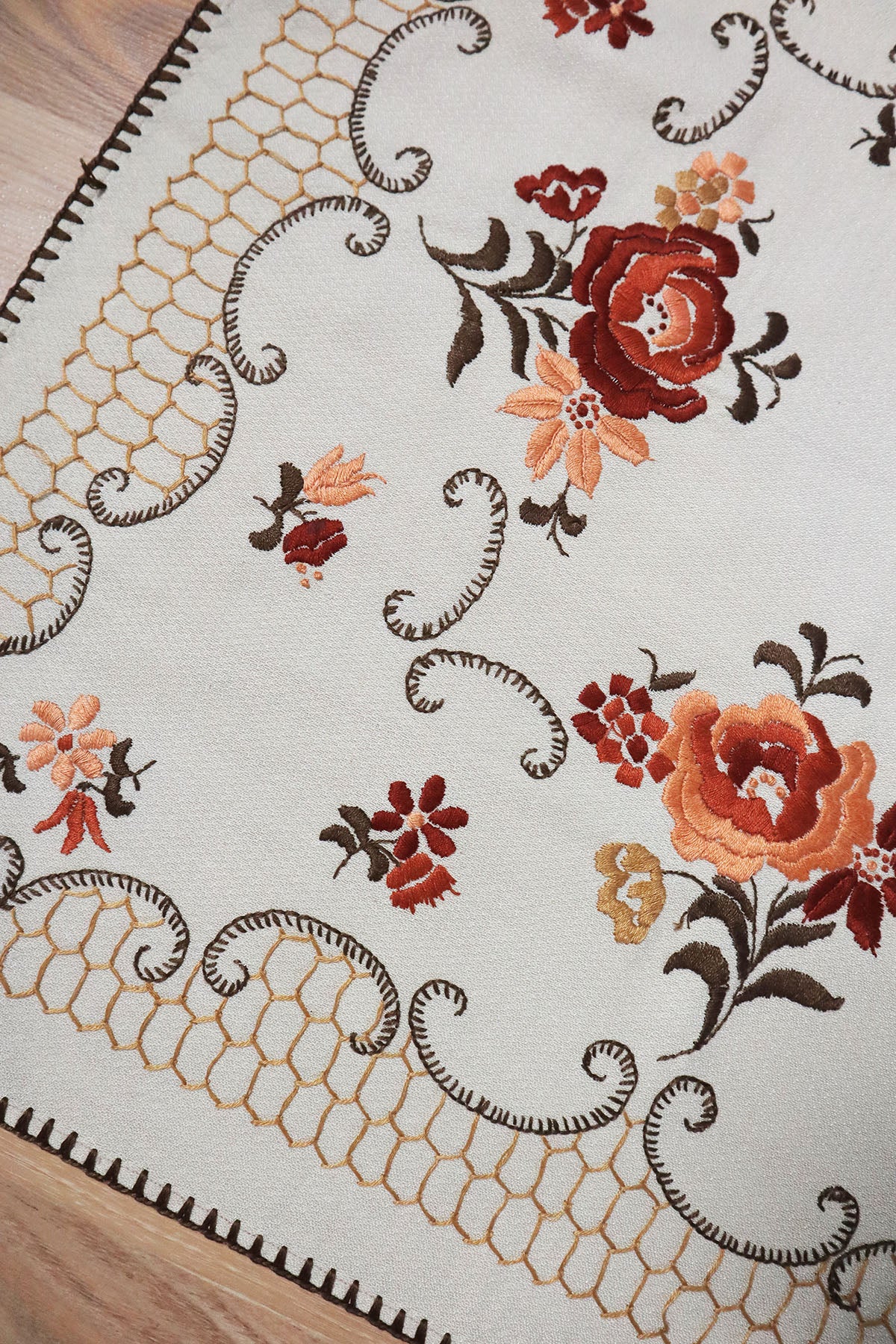 Vintage Tablecloth Floral Embroidery