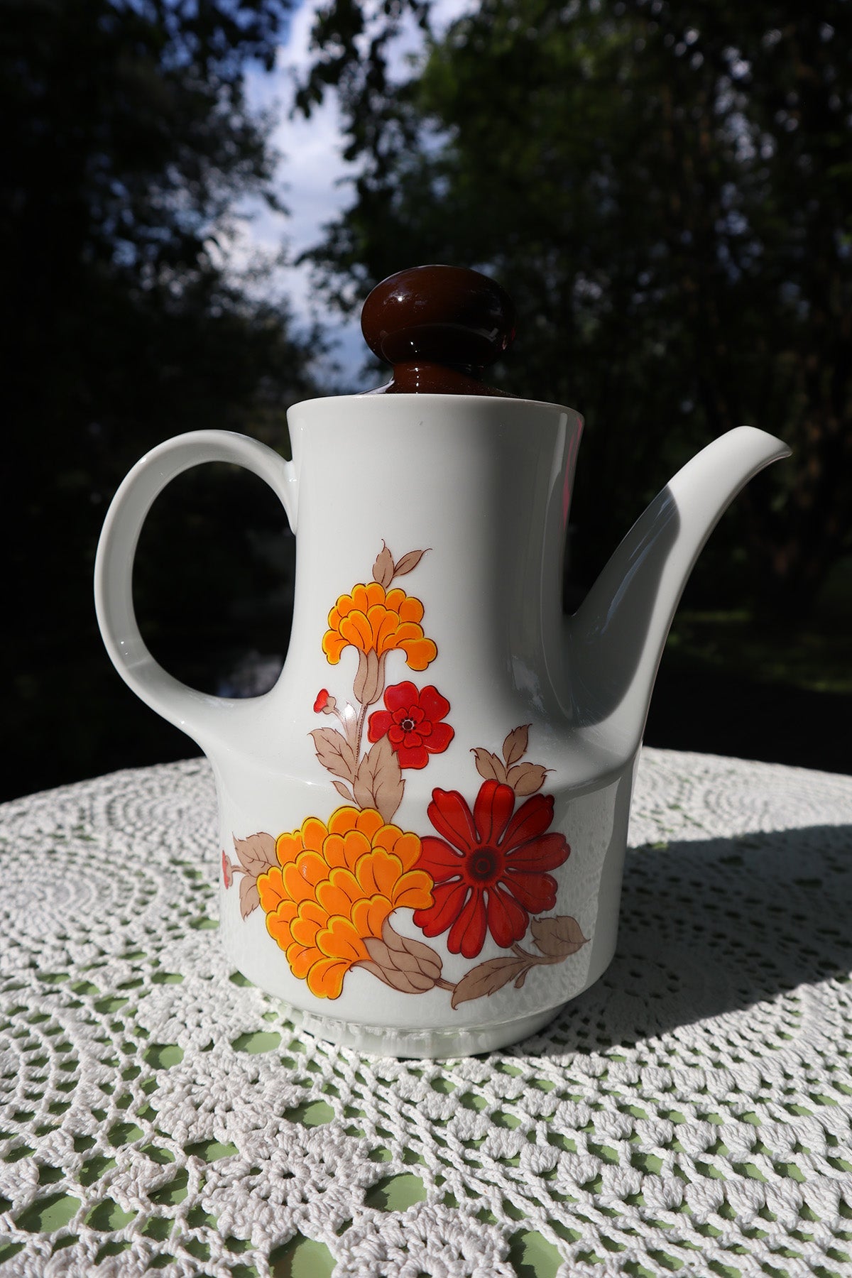 Teekanne Vintage 70er Blumenmuster