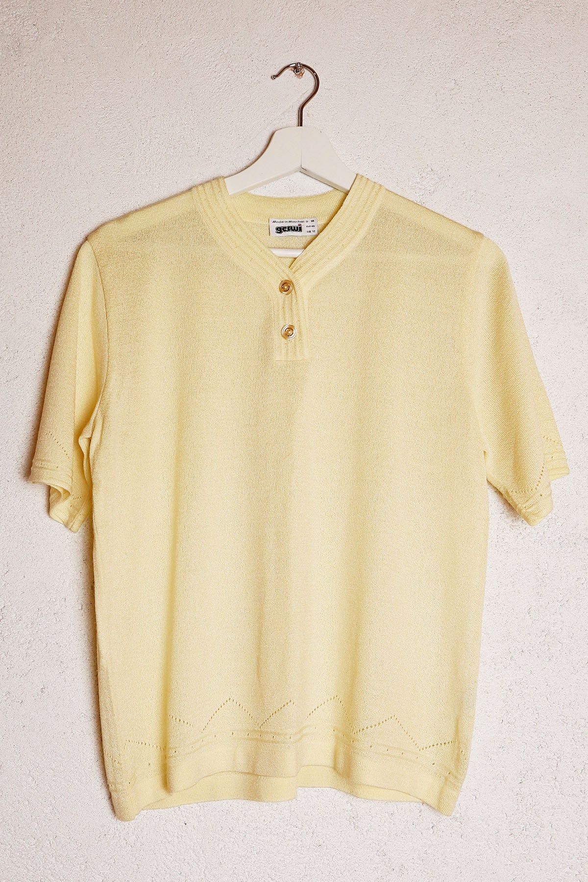 Shirt Vintage Pastell Gelb