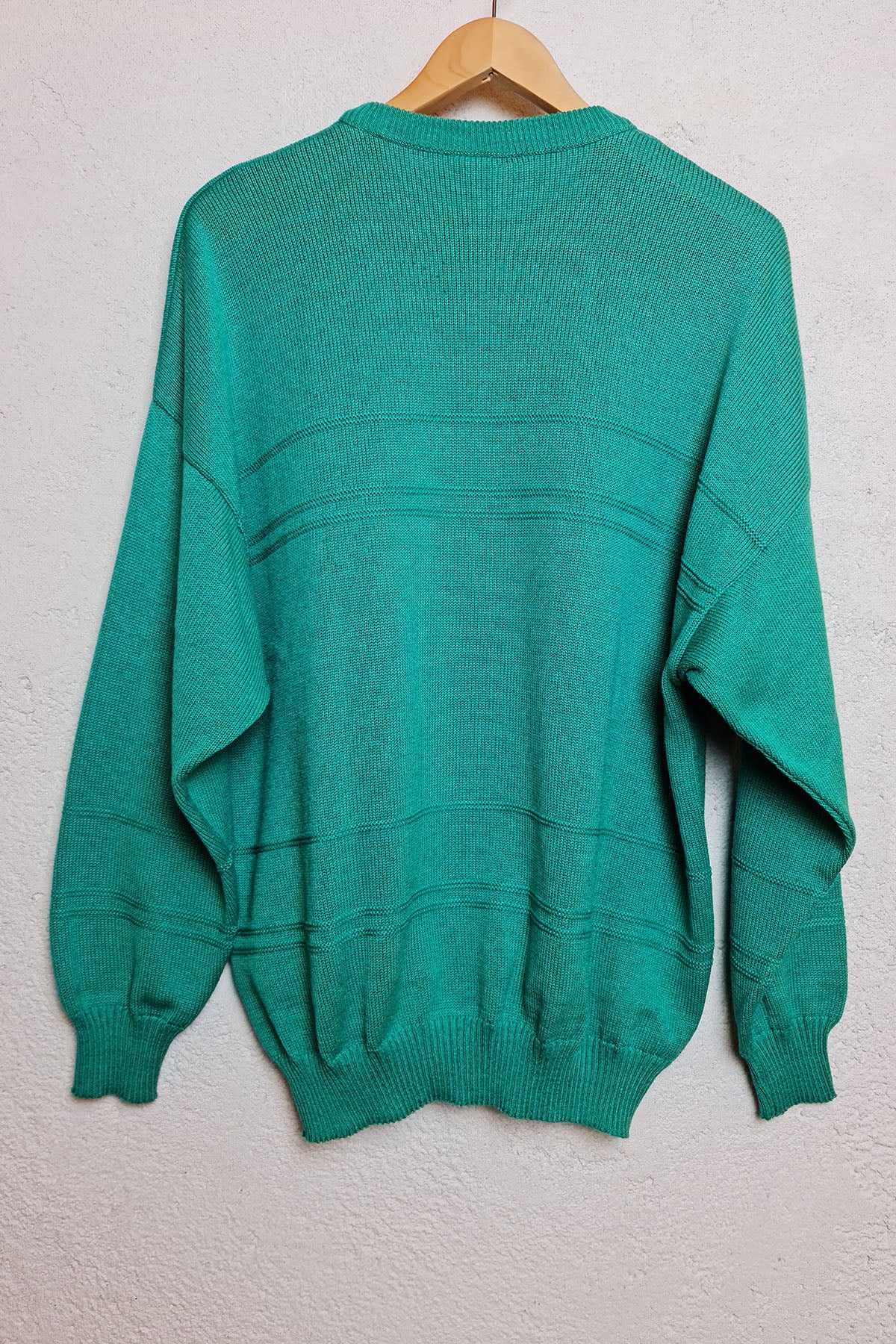 Bright Turquoise Vintage Pullover