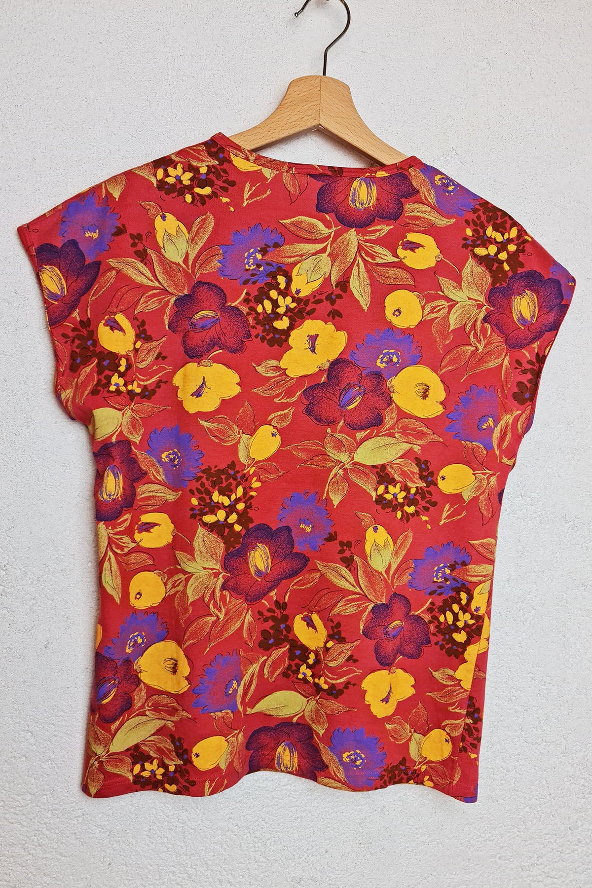 Lemon And Flowers Vintage T-Shirt