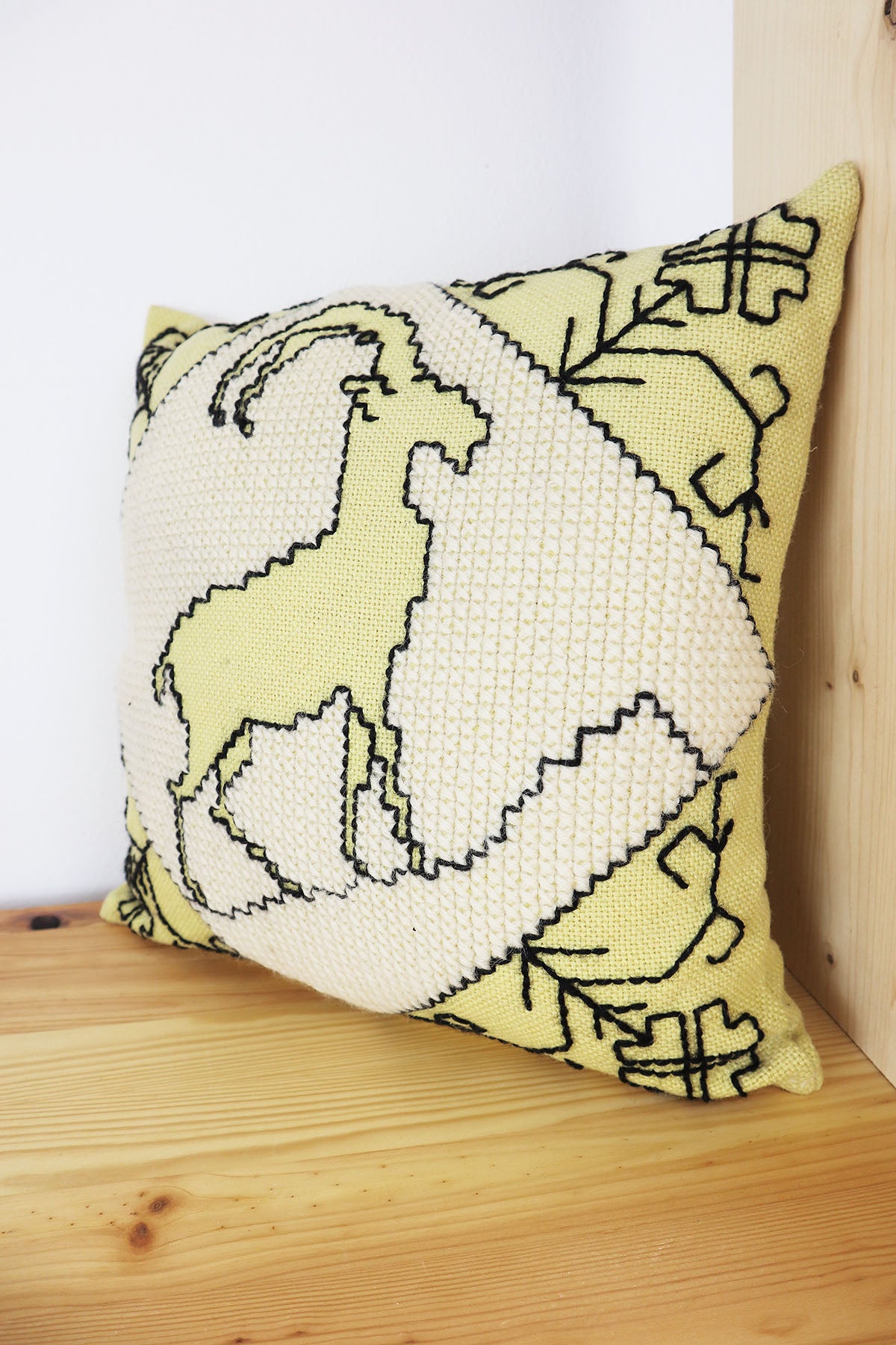 Capricorn Vintage Pillow Embroidery